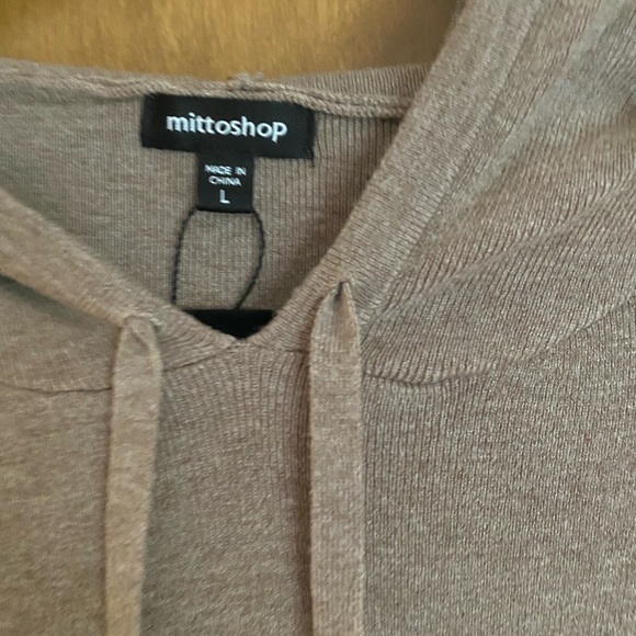 Distressed knit hoodie - Picture 2 of 2